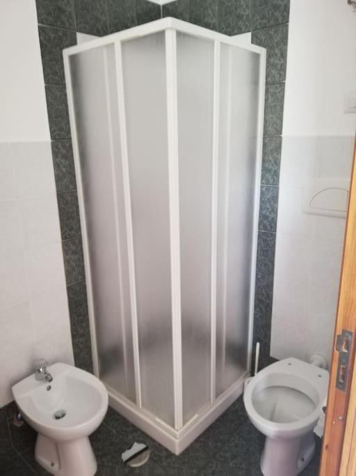 La Casa Di Periferia Apartamento Bari Exterior foto